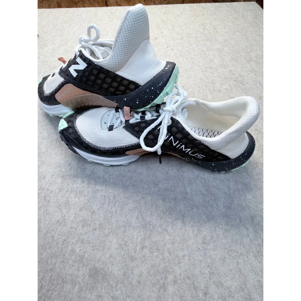 New Balance Minimus TR Mens 9 White Black Training Shoes MTM10CM1 Wide 2E